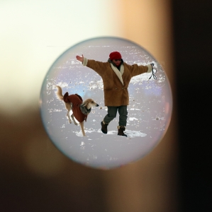 Glücksmomente - Seifenblasen - mein Hund und ich im Schnee